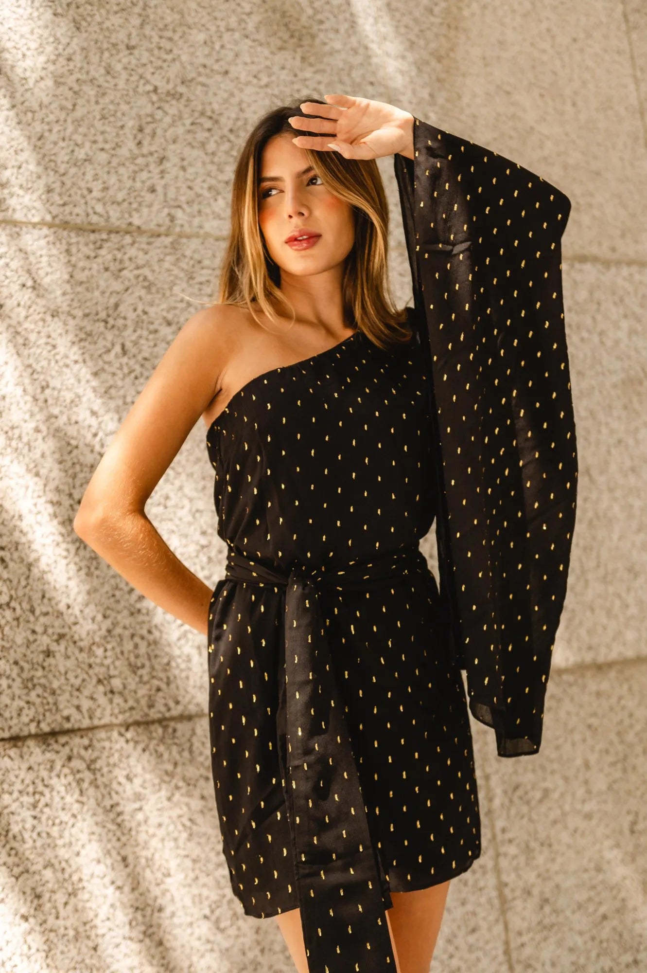 Robe courte à l'ombre