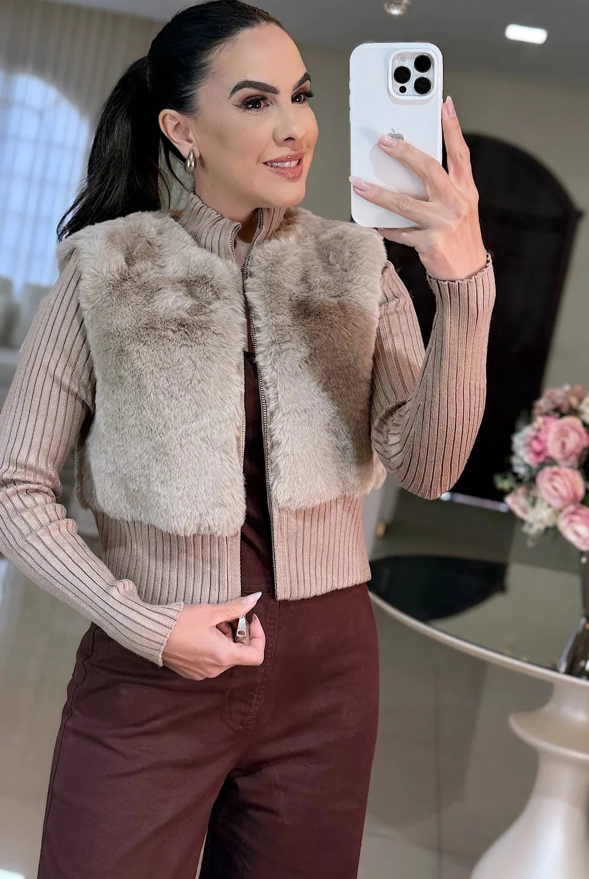 Manteau Shopie – Élégant tricot en fausse fourrure – Beige