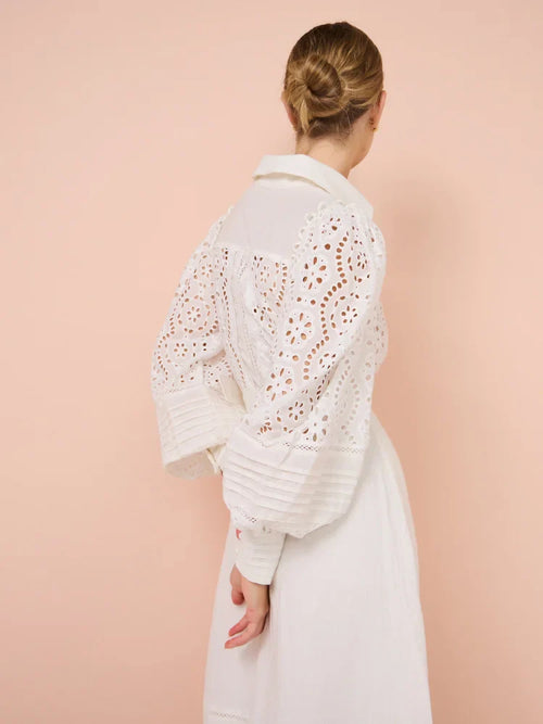 Robe Lara Armont en mars