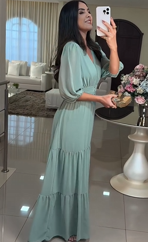 Robe de la déesse Elisangela