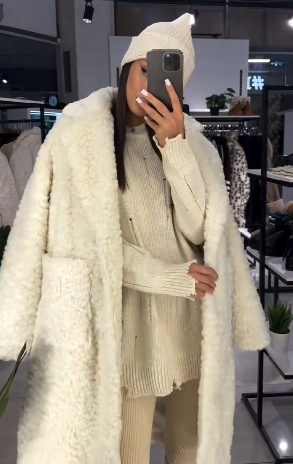 Manteau en peluche blanc cassé Alina pour femme