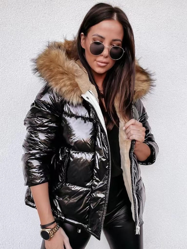 Casaco Feminino Ashley avec Capuz de Pelo – Style et confort pour l'hiver