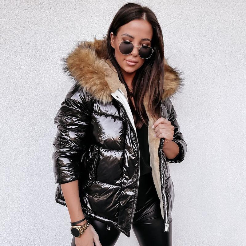 Casaco Feminino Ashley avec Capuz de Pelo – Style et confort pour l'hiver