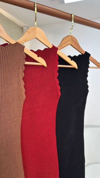 Robe Modal Ester – Tricot com Elegância