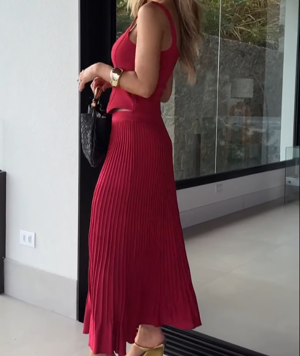 Conjunto Plissado Vermelho atemporel