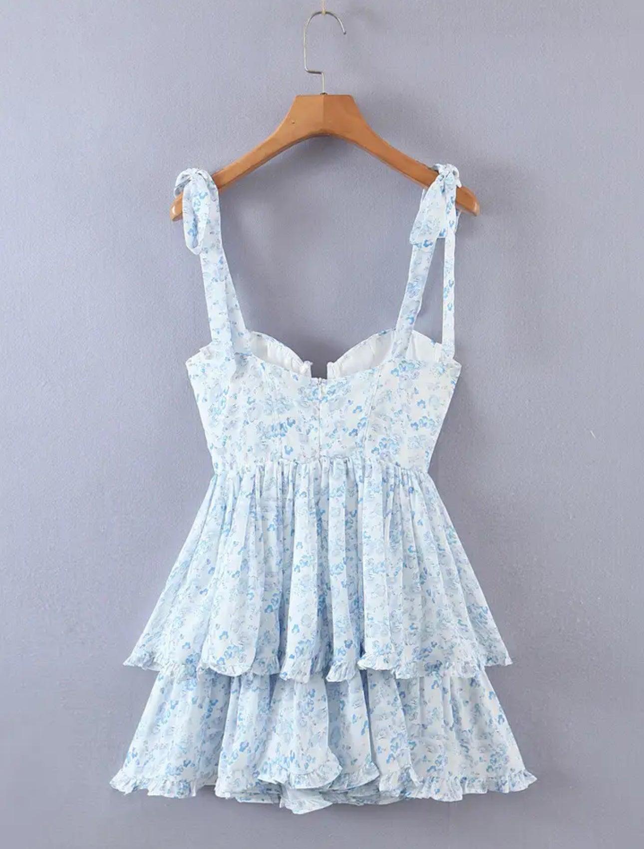 Robe Curto Floral Ruffle – Charme e Delicadeza em Cada Detalhe