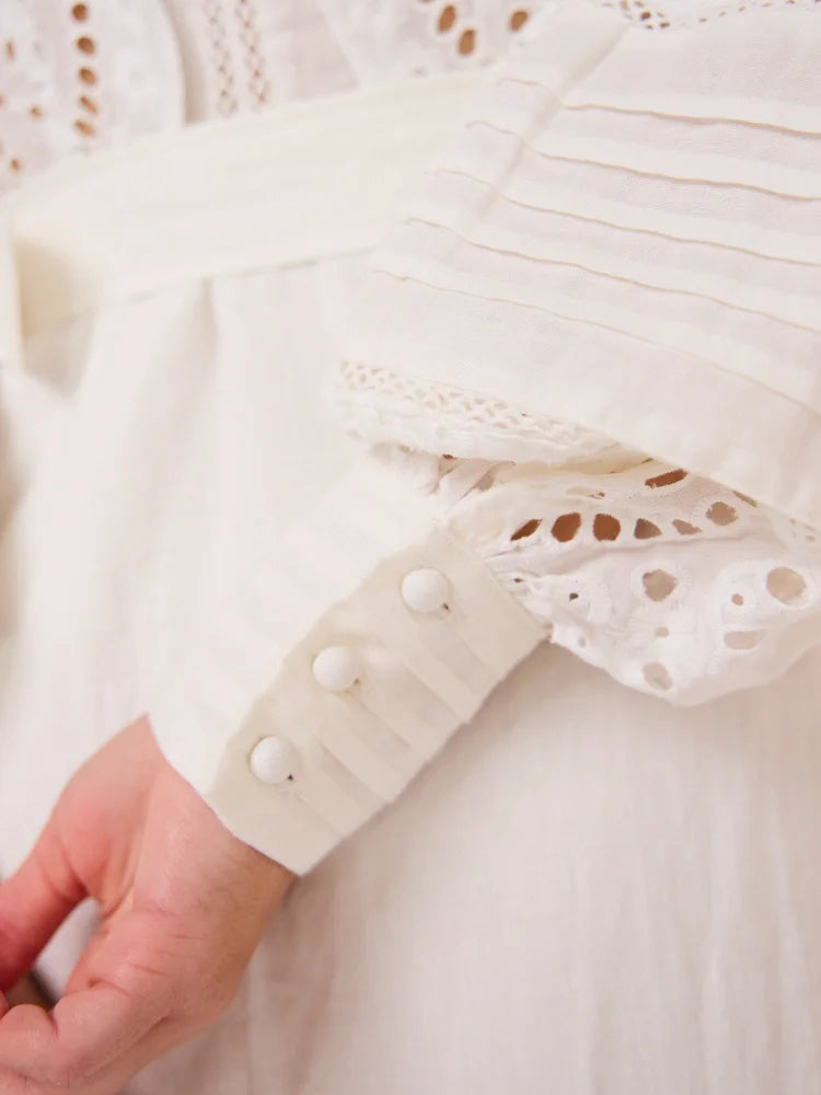 Robe Lara Armont en mars 