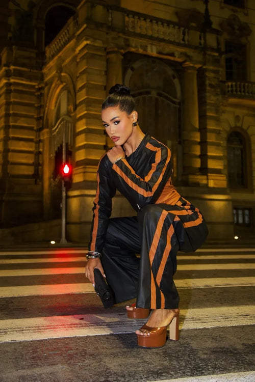 Ensemble Vegas Preto/Caramelo 