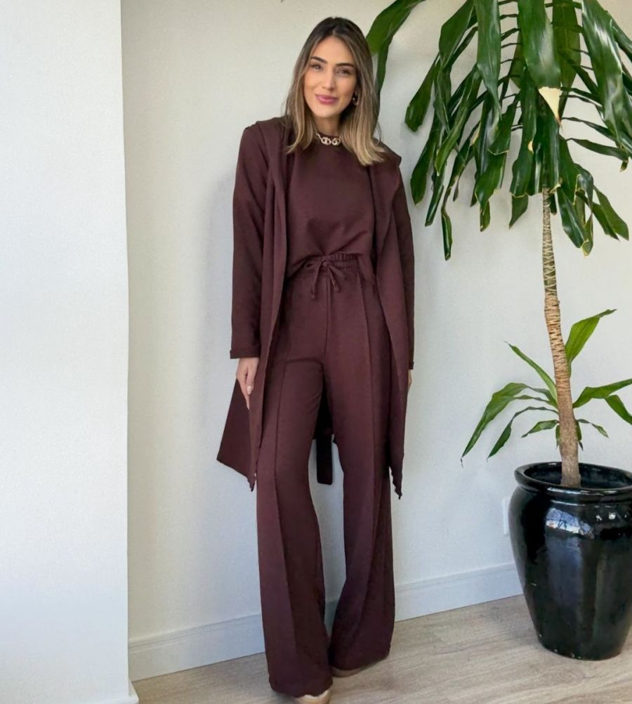 Conjunto Calça + blusa + trench-coat 
