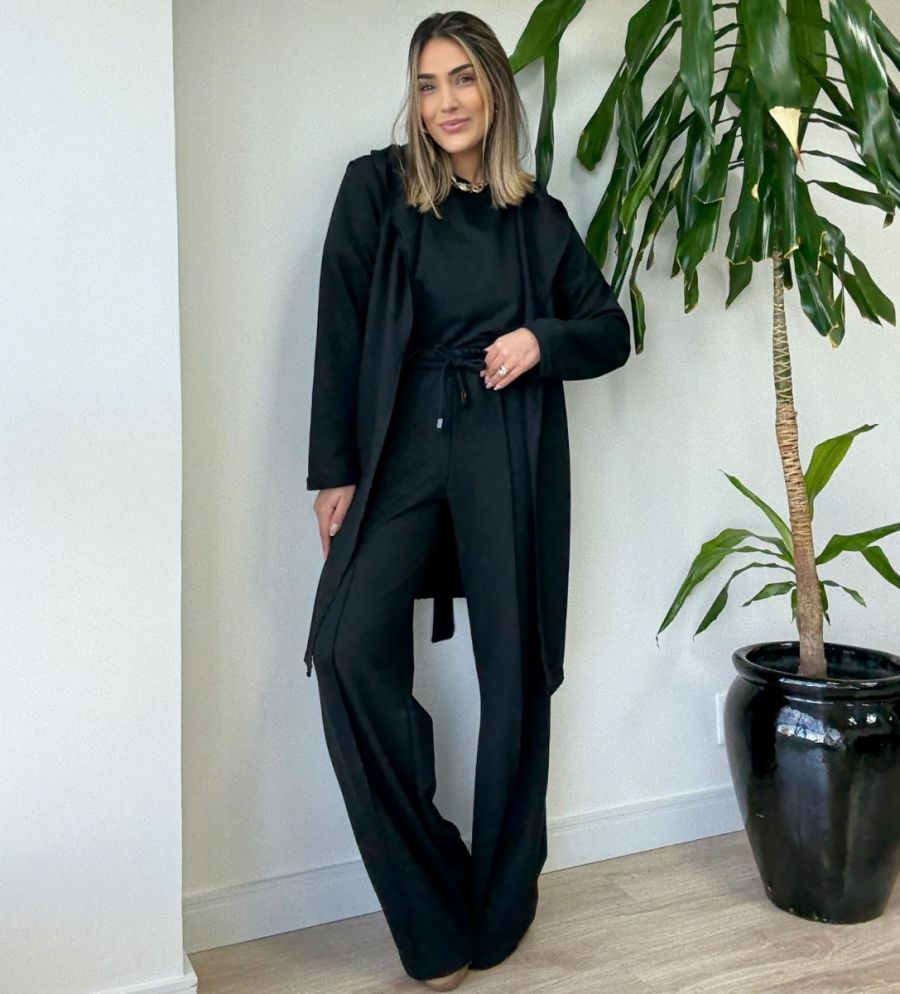 Conjunto Calça + blusa + trench-coat 