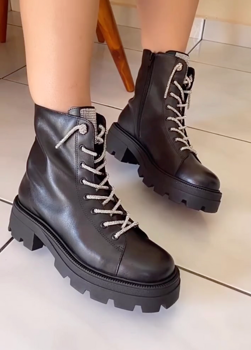 Coturno Preto Cano médio Tratorado 