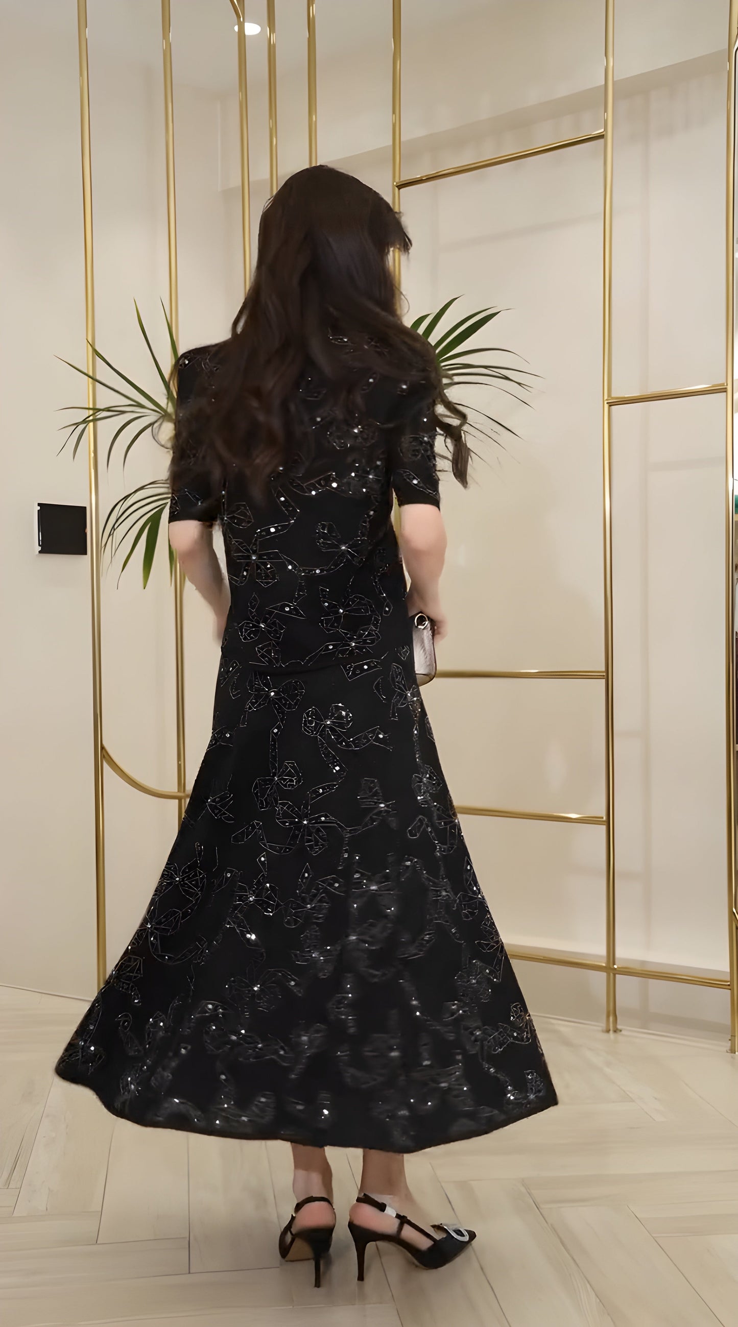 Conjunto Feminino Preto avec Laços Bordados em Strass