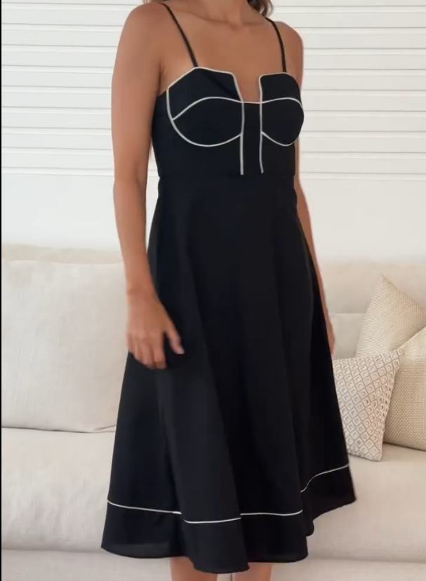 Robe féminine Violetta 