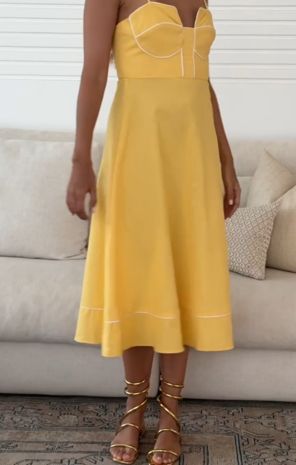 Robe féminine Violetta 