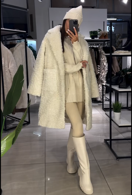 Manteau en peluche blanc cassé Alina pour femme