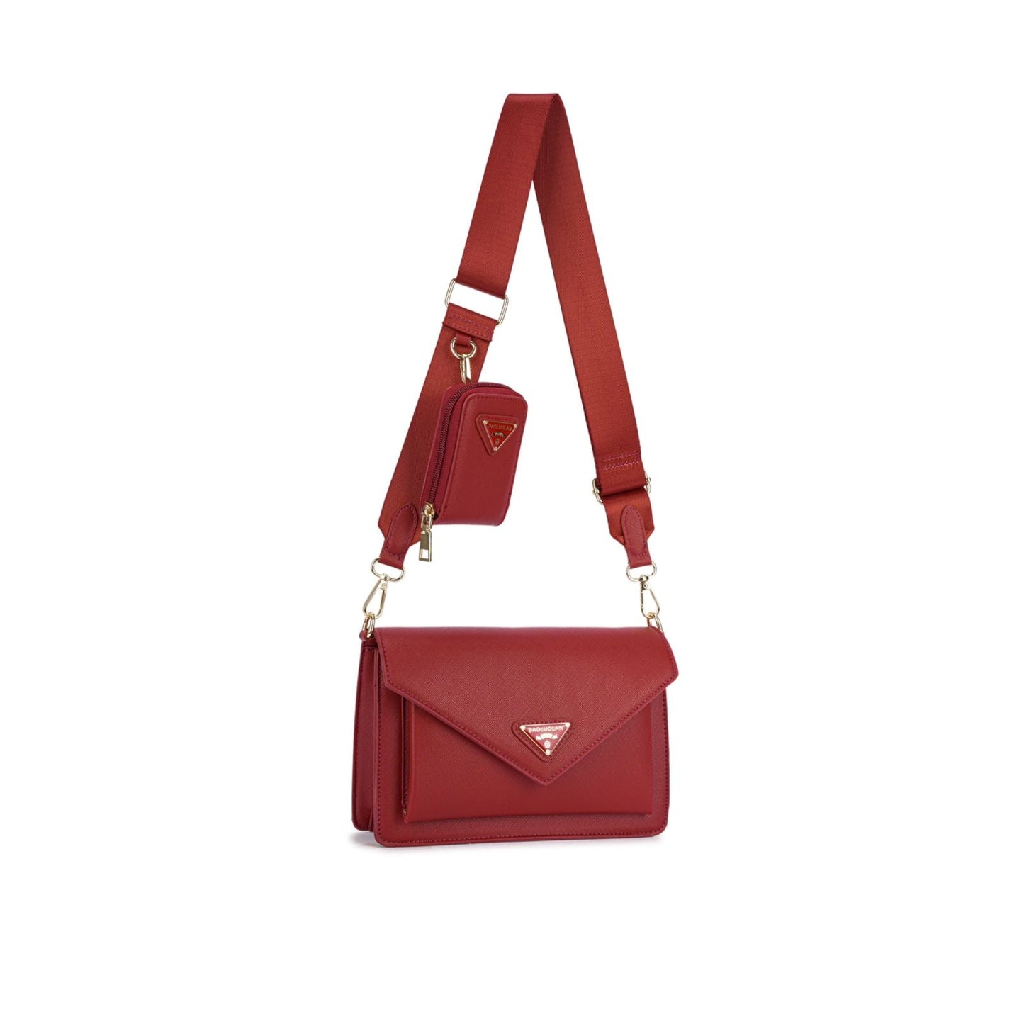 Sac transversal avec grande largeur et détails métalliques