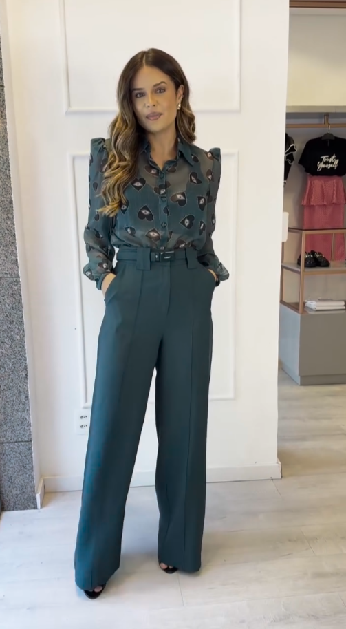 Conjunto Yasmin Calça et Camisa