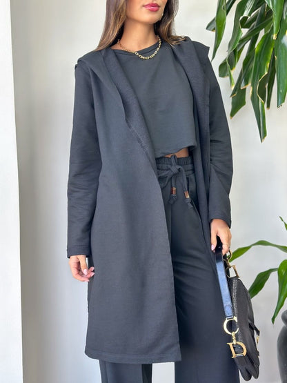 Conjunto Calça + blusa + trench-coat 