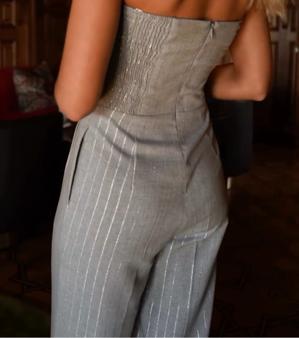 Macacão Tomara Que Caia Alfaiataria Listrado Cinza