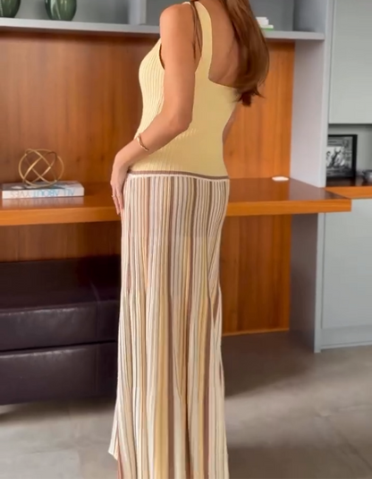 Robe avec Regata Canelada et Saia Plissada Listrada