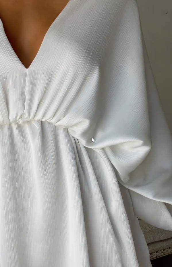 Robe Aura Branca – Elegância Leve e Atemporal 🌟