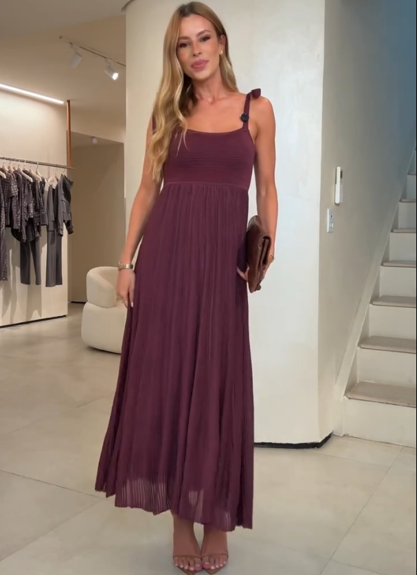 Robe longue plissée de Tom Vinho 