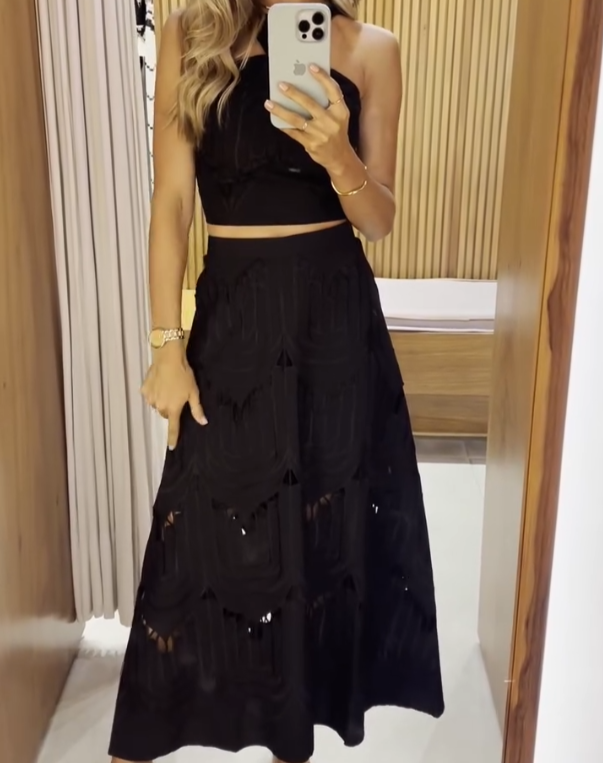 Look Total Black – Cropped + Saia 