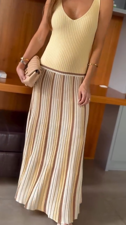 Robe avec Regata Canelada et Saia Plissada Listrada