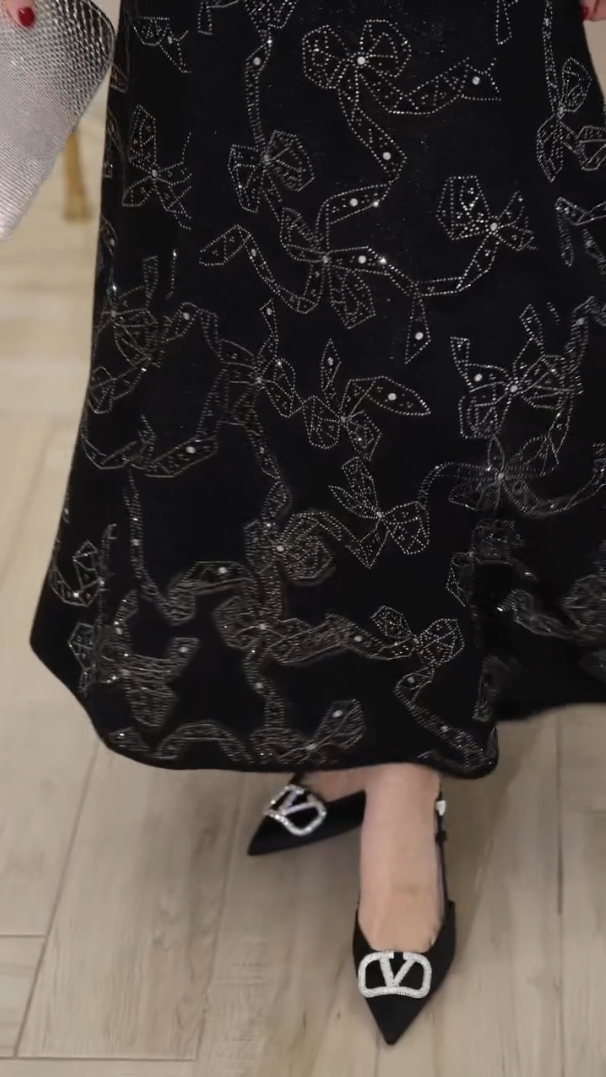 Conjunto Feminino Preto avec Laços Bordados em Strass