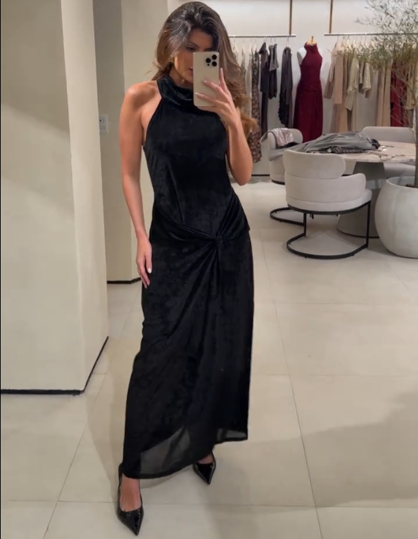 Robe Preto Midi avec Gola Alta 